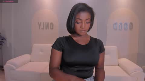 Snapshot of savannahstorm_ chatting on 10.09.25 S a v a n n a h online show from 10.09.25