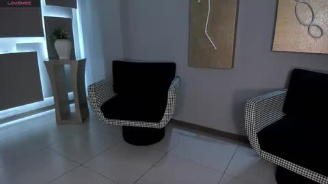 Snapshot of savannahstorm_ chatting on 11.07.25 S a v a n n a h online show from 11.07.25