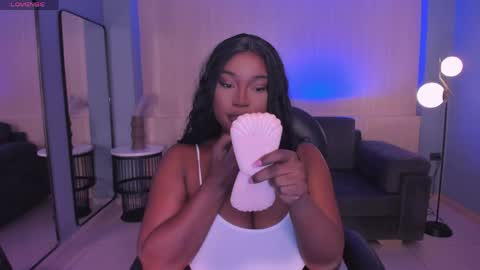S a v a n n a h  online show from 05.08.26