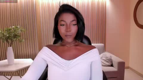Snapshot of savannahstorm_ chatting on 07.14.26 S a v a n n a h online show from 07.14.26