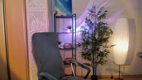 Snapshot of save_the_qween chatting on 01.06.26 save the qween online show from 01.06.26