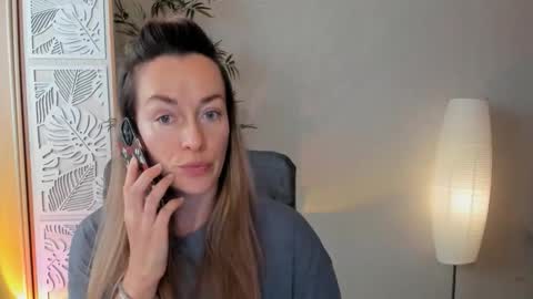 Snapshot of save_the_qween chatting on 02.06.26 save the qween online show from 02.06.26