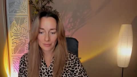 Snapshot of save_the_qween chatting on 02.09.26 save the qween online show from 02.09.26