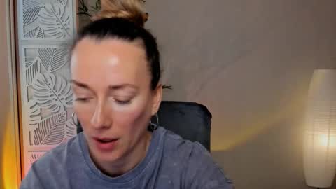 Snapshot of save_the_qween chatting on 02.23.26 save the qween online show from 02.23.26