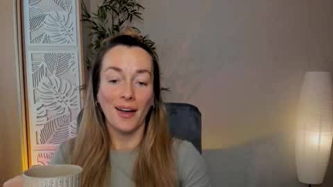 Snapshot of save_the_qween chatting on 02.27.26 save the qween online show from 02.27.26