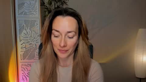 Snapshot of save_the_qween chatting on 03.02.26 save the qween online show from 03.02.26