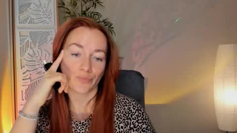 Snapshot of save_the_qween chatting on 03.05.26 save the qween online show from 03.05.26