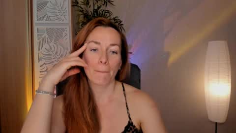 Snapshot of save_the_qween chatting on 04.14.26 save the qween online show from 04.14.26