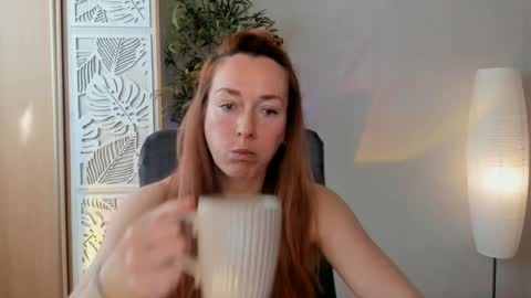 Snapshot of save_the_qween chatting on 04.15.26 save the qween online show from 04.15.26