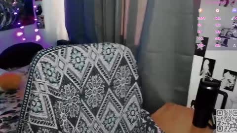 Snapshot of say_mary chatting on 04.01.26 pronoun she. name Mary. age 21. online show from 04.01.26