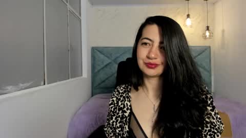 Snapshot of saya_amaretto1 chatting on 10.05.25 Saya Amaretto online show from 10.05.25