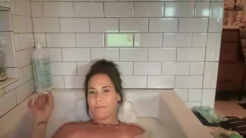 Good Girls Say Please...and Thank You online show from 03.12.25