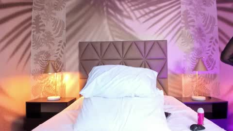 Scarleet online show from 11.11.25