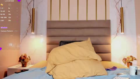 Scarleet online show from 04.11.26