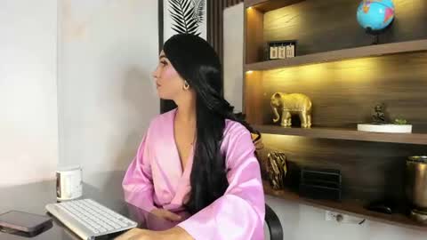 Snapshot of scarleett22 chatting on 06.27.26 Scarleet online show from 06.27.26