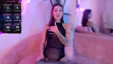 Snapshot of scarleett_johansson chatting on 02.09.25 Scarlett online show from 02.09.25