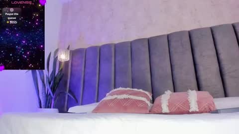 Snapshot of scarleett_johansson chatting on 02.23.25 Scarlett online show from 02.23.25