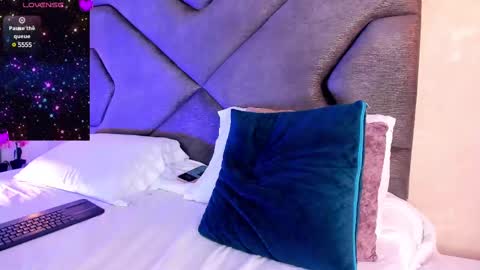 Snapshot of scarleett_johansson chatting on 03.01.25 Scarlett online show from 03.01.25