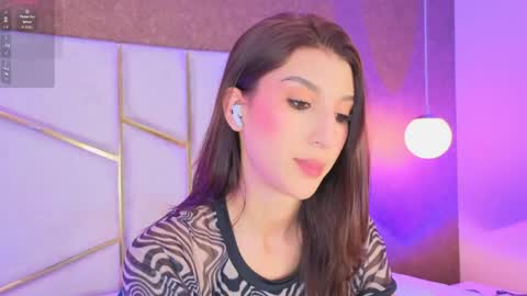 Snapshot of scarleett_johansson chatting on 04.22.26 Scarlett online show from 04.22.26