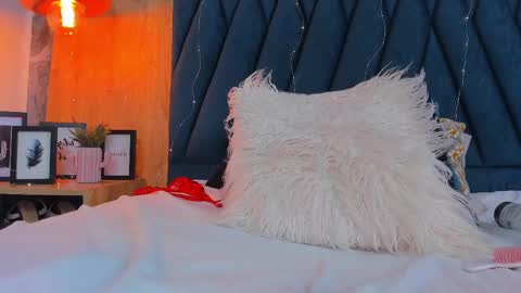 scarleett jones online show from 02.21.25