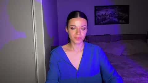 Sophie online show from 07.20.26