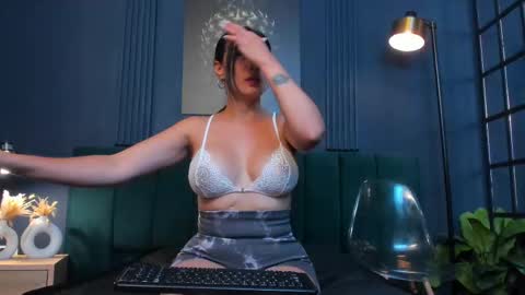 Snapshot of scarlet_edwars chatting on 09.12.25 Scarlet Edwars online show from 09.12.25