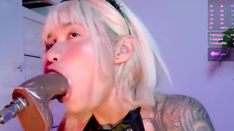 scarlet_gold online show from 03.03.26