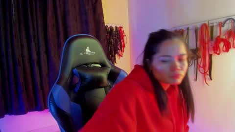 scarlet taylor kennedy online show from 10.11.25