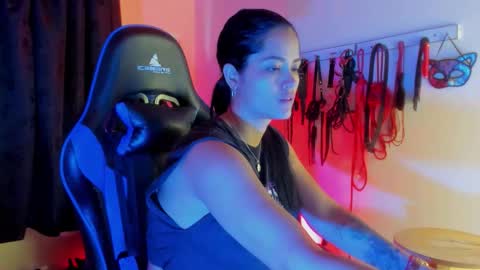 scarlet taylor kennedy online show from 12.02.25