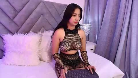 Snapshot of scarlet_queen7 chatting on 05.04.26 scarlet_queen7 online show from 05.04.26