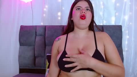 scarlet_sexy12 online show from 05.30.26