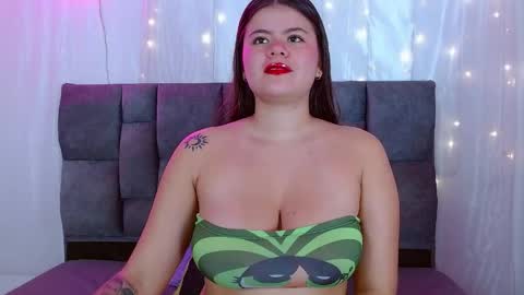 Snapshot of scarlet_sexy12 chatting on 06.03.26 scarlet_sexy12 online show from 06.03.26