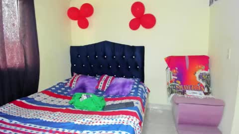 scarlet_tommy online show from 02.17.25