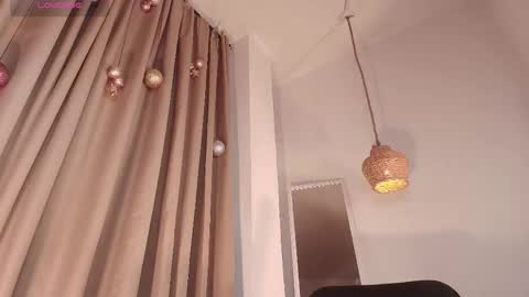 scarlet_veil online show from 01.06.26