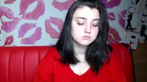 Snapshot of scarletcargo chatting on 11.21.25 ScarletCargo online show from 11.21.25