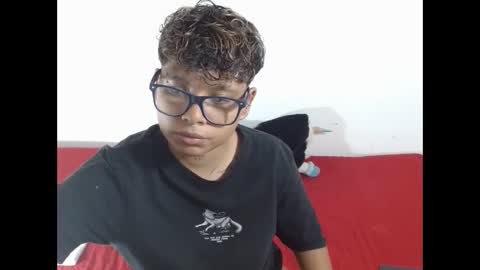 Snapshot of scarletfox__03 chatting on 02.12.26 Scarletfox Fox online show from 02.12.26