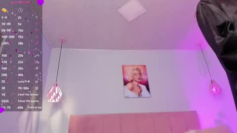 Scarlet  online show from 02.22.25