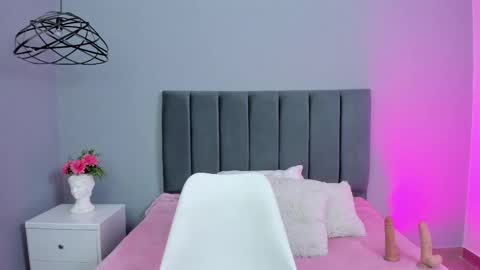 Scarlet  online show from 03.08.25