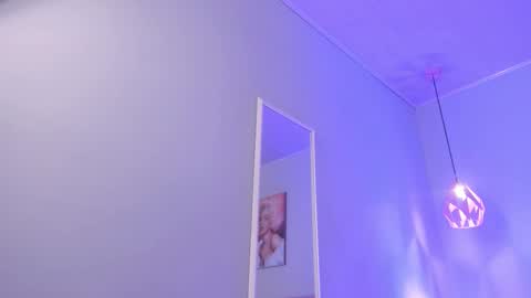 Scarlet  online show from 12.01.25