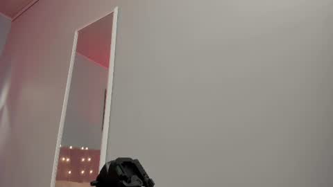Scarlet  online show from 06.17.26