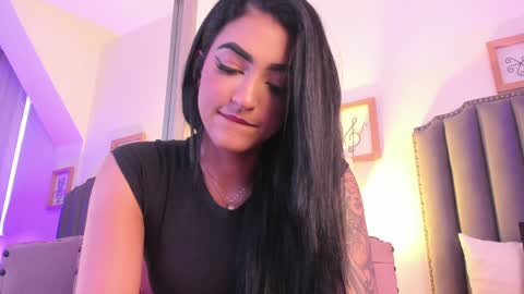              online show from 01.11.25