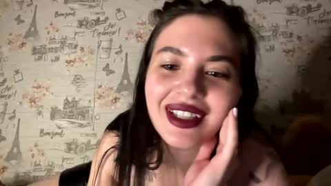 Snapshot of scarletpetal chatting on 01.29.25 scarletpetal online show from 01.29.25