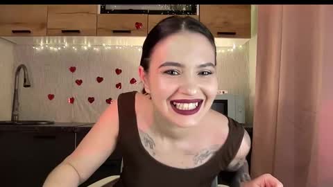 Snapshot of scarletpetal chatting on 03.01.26 scarletpetal online show from 03.01.26