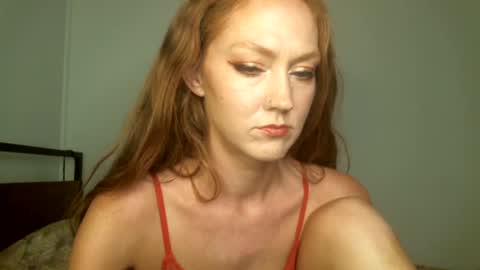 Scarlet Satine online show from 03.04.25