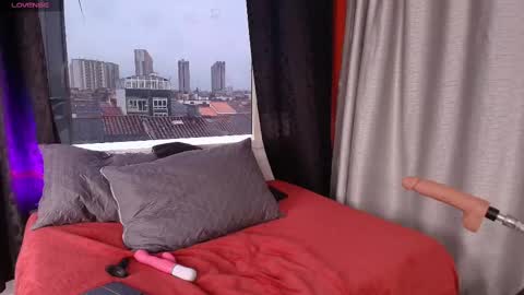 Scarlett online show from 11.15.25