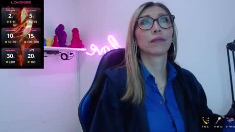 Snapshot of scarlett_079 chatting on 01.18.26 Scarlett online show from 01.18.26