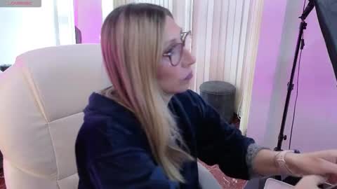 Snapshot of scarlett_079 chatting on 01.19.26 Scarlett online show from 01.19.26