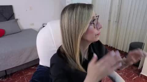 Snapshot of scarlett_079 chatting on 02.14.26 Scarlett online show from 02.14.26