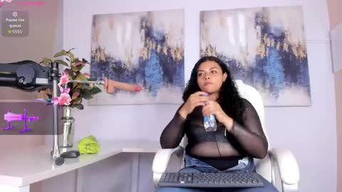 Snapshot of scarlett__2 chatting on 05.26.26 Scarlett online show from 05.26.26