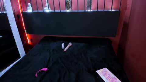 SCARLETT FOX  online show from 02.03.25